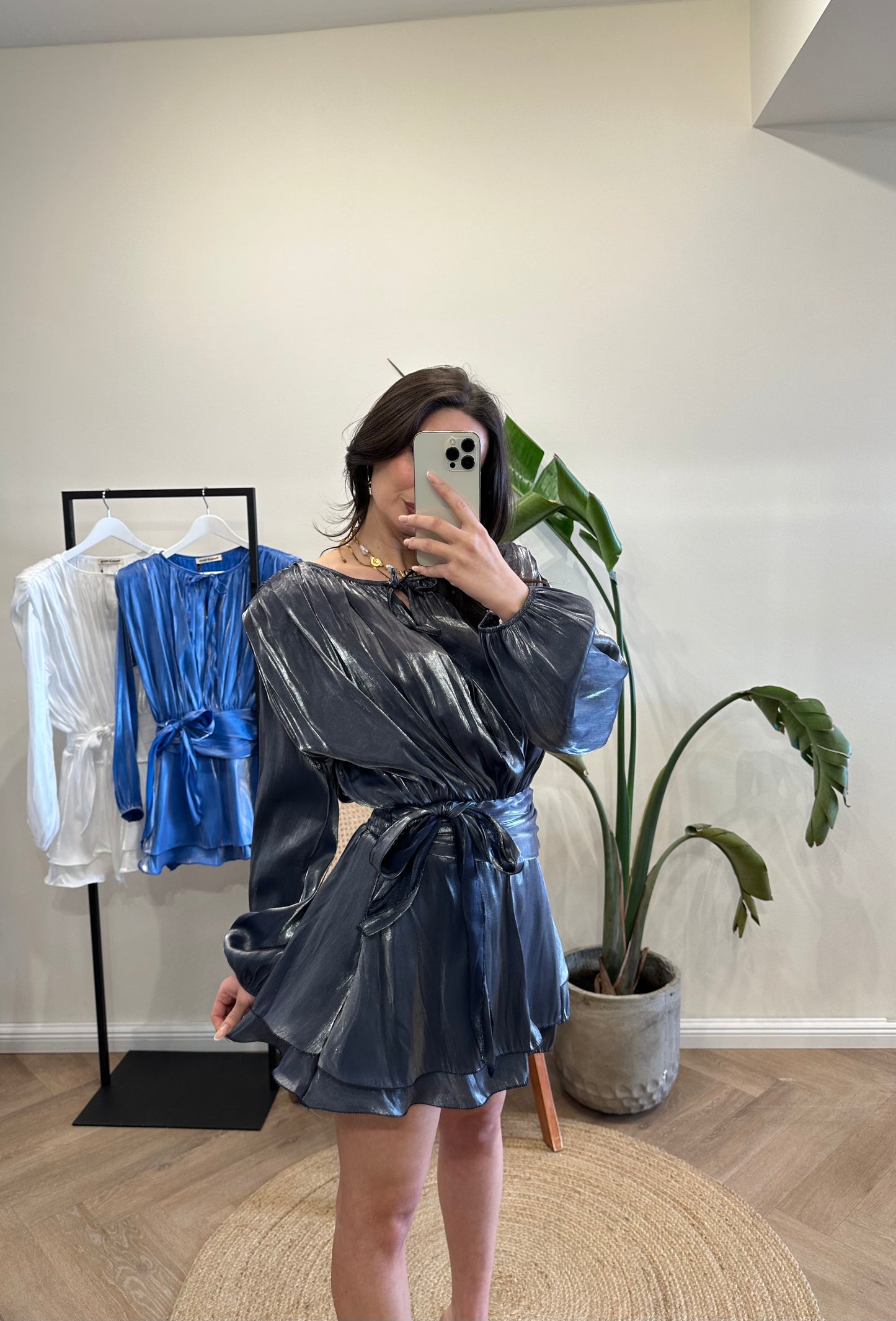 Kleid Grau