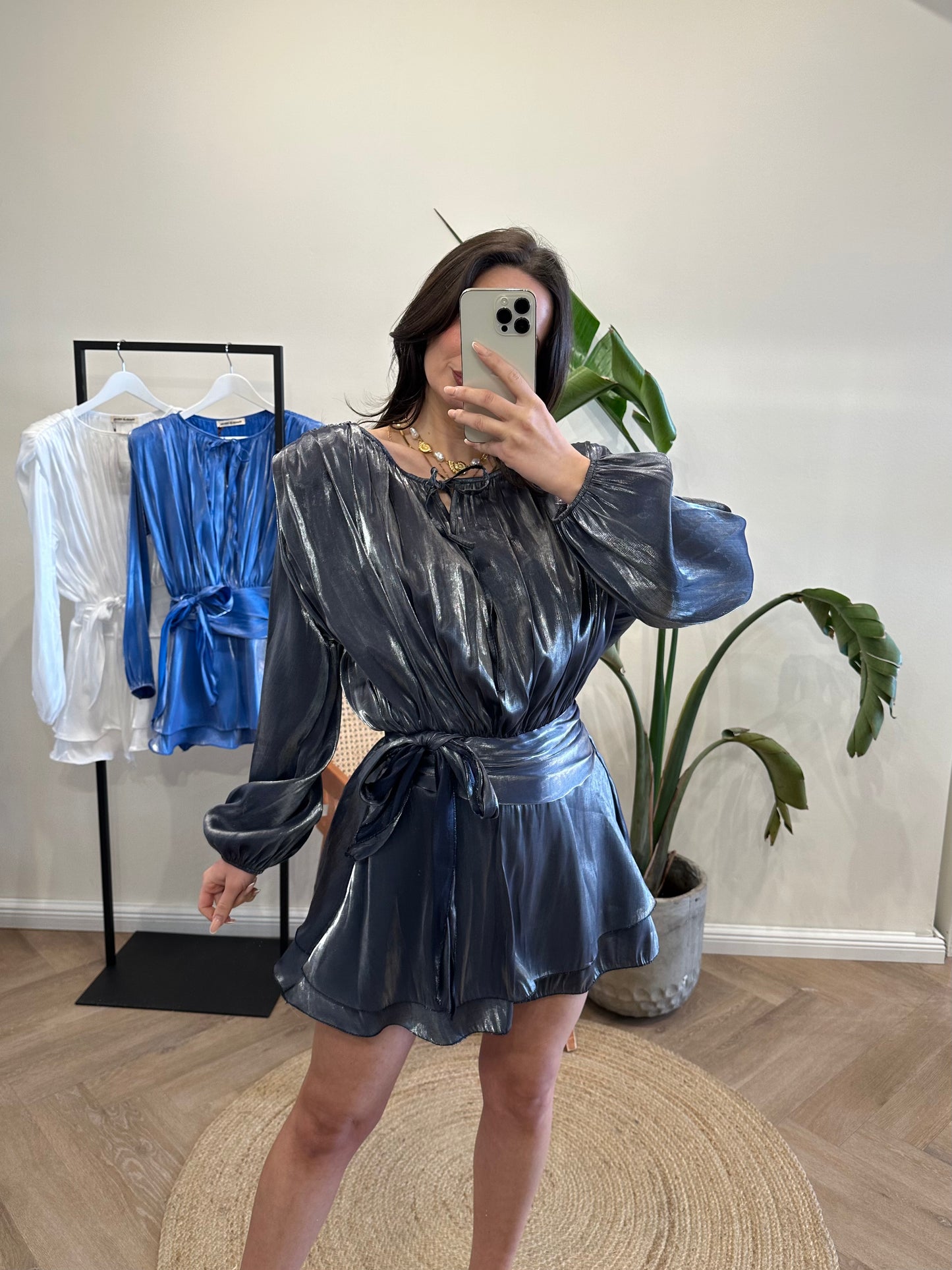 Kleid Grau